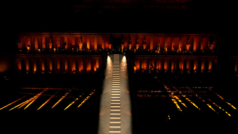 <span class="text-color-red">STEFANO RICCI 50TH ANNIVERSARY FASHION SHOW</span> 1++