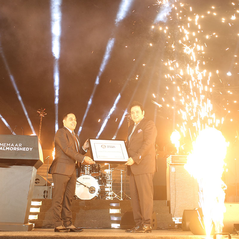 <span class="text-color-red">Memar Almorshedy</span> 1++